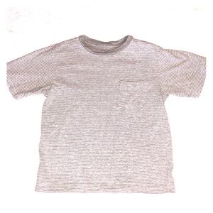 GAP boy t-shirt with small chest pocket